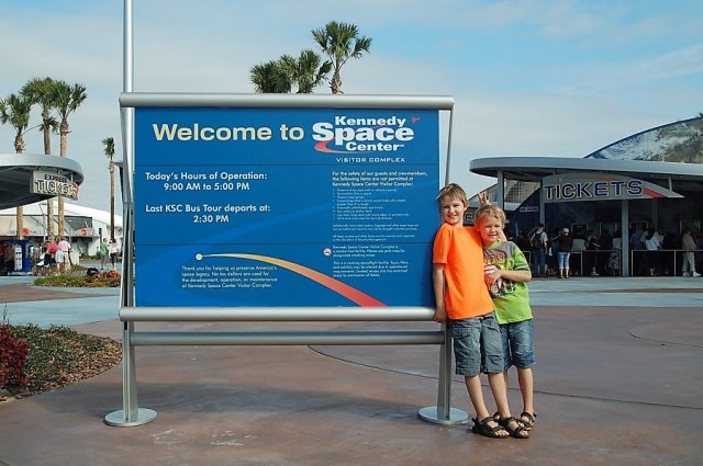 1Kennedy Space Center 2