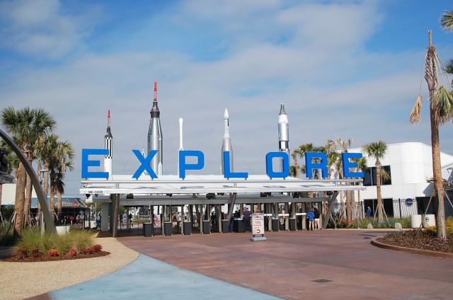 1Kennedy Space Center 13