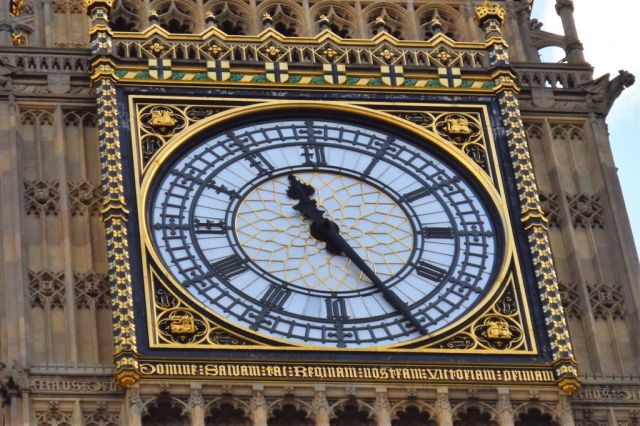 9BigBen24