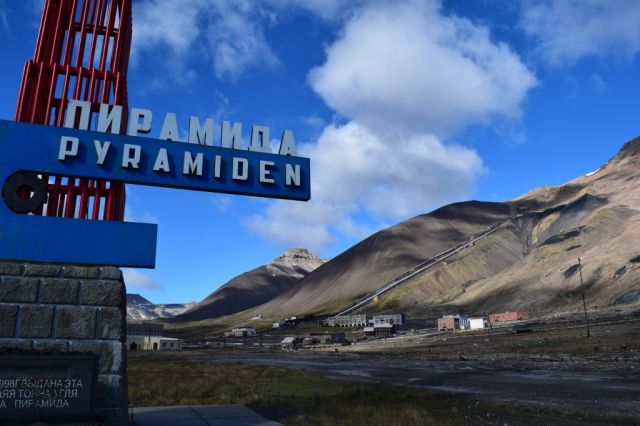 2Pyramiden33