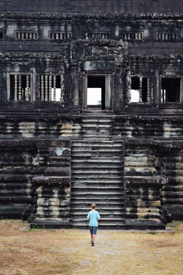 2Angkor Wat 76