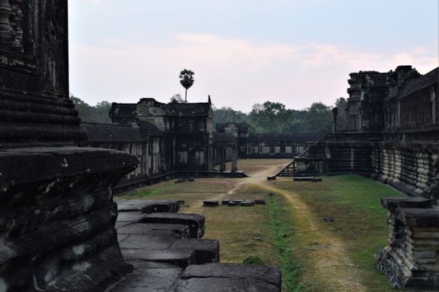 2Angkor Wat 82