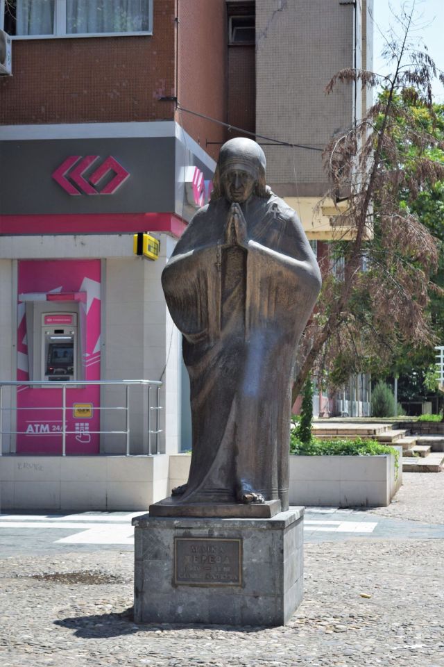 16Moder Teresas hus 1