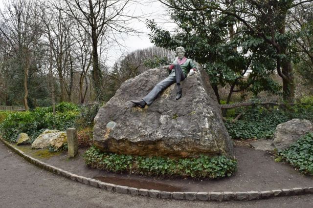 19Oscar Wilde statyn 1