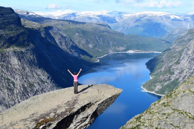 3Trolltunga 0