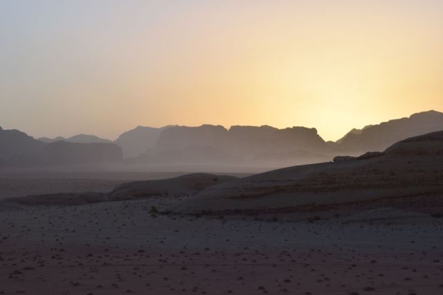 2Soluppgång, beduincamp 54