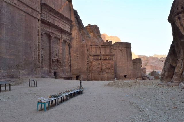 7Street of Facades 0