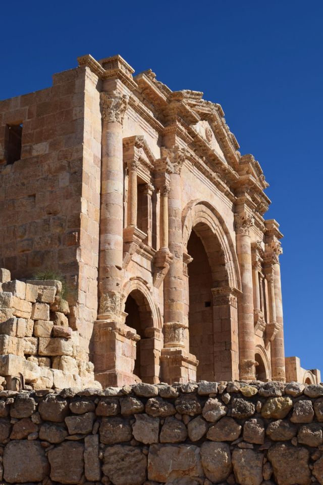 3Jerash 8